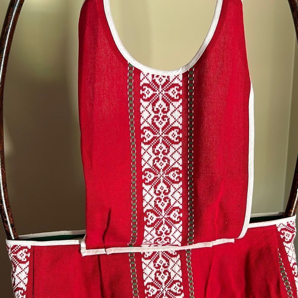 French Red Apron - Picture 2 of 5